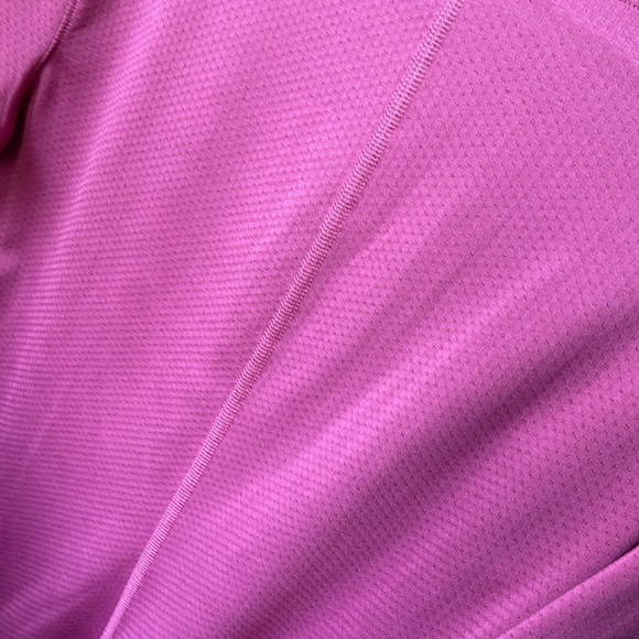 Deep Pink Under Armour Heat Gear Long Sleeve - Picture 4 of 4